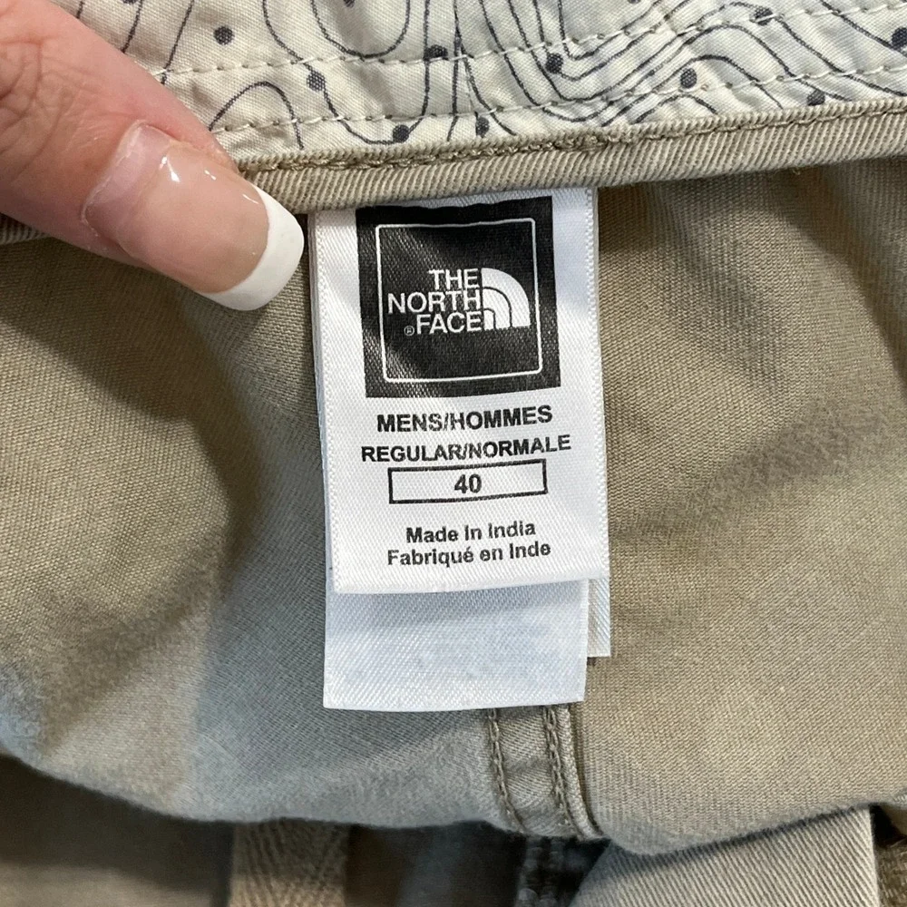 The North Face Cargo Shorts Mens 40 Khaki Cotton Multi Pocket Utility Hiking